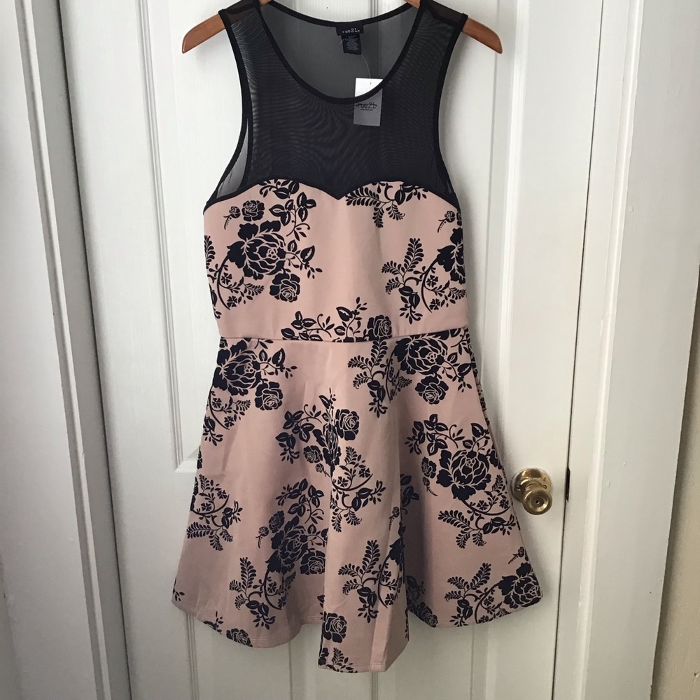 RUE21: sleeveless tan black dress XL